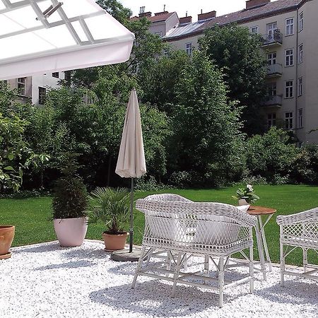 Garten Apartment Grunentorgasse Вена Экстерьер фото